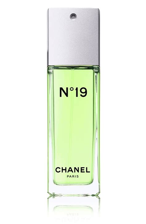 chanel 19 eau spray